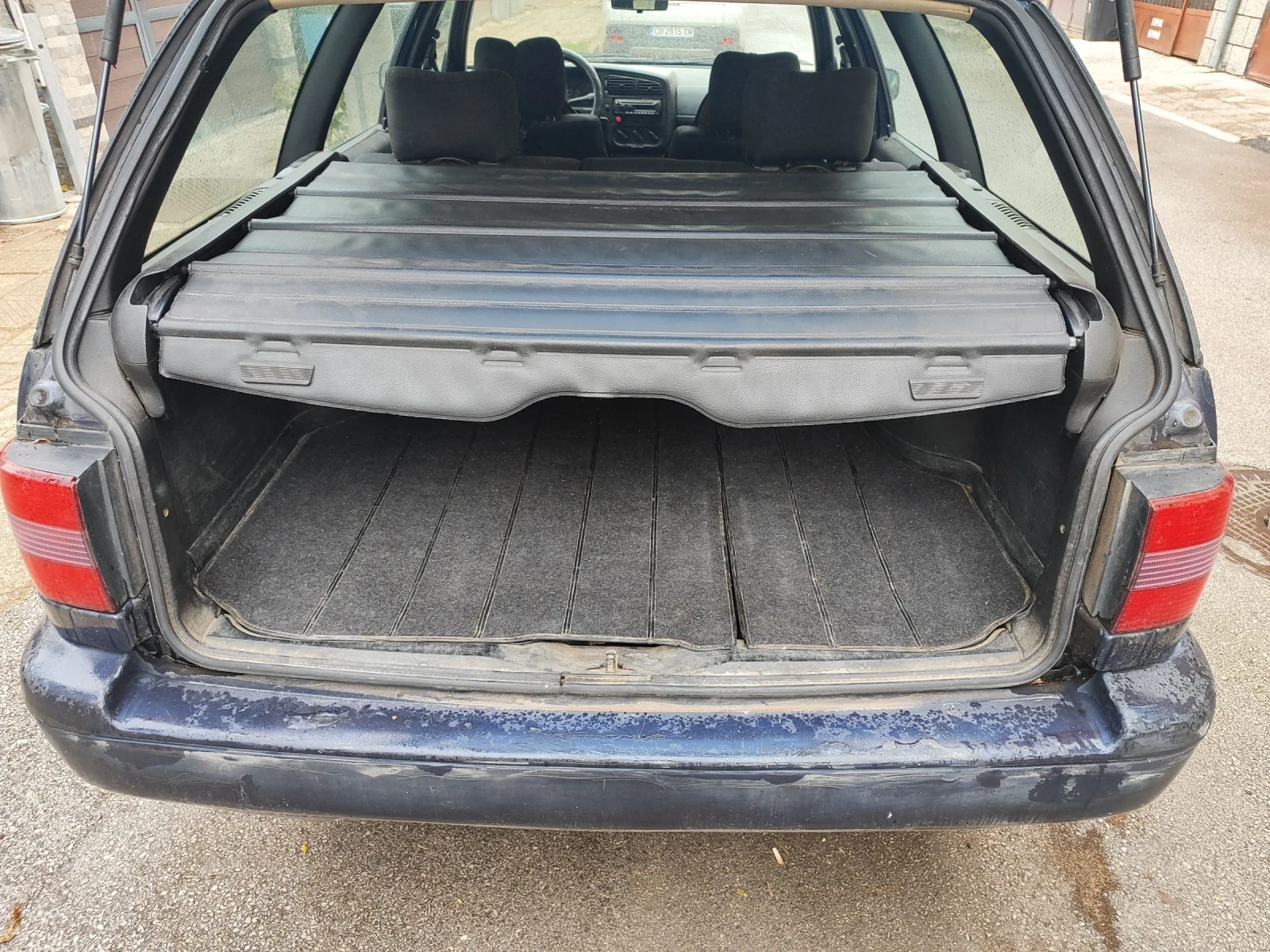 VW Passat B4, снимка 12 - Автомобили и джипове - 56733290