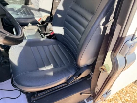 Land Rover Defender 110* Td5* ДДС* 9-местен* Регистриран* , снимка 14