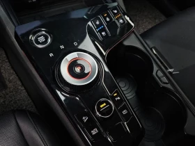 Kia Sportage 1.6 230 hp Automatic, снимка 9