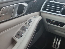 BMW X7 * M50i * CARFAX * PANO * KEYLESS * , снимка 15
