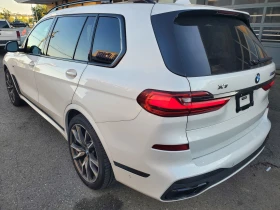 BMW X7 * M50i * CARFAX * PANO * KEYLESS * , снимка 9