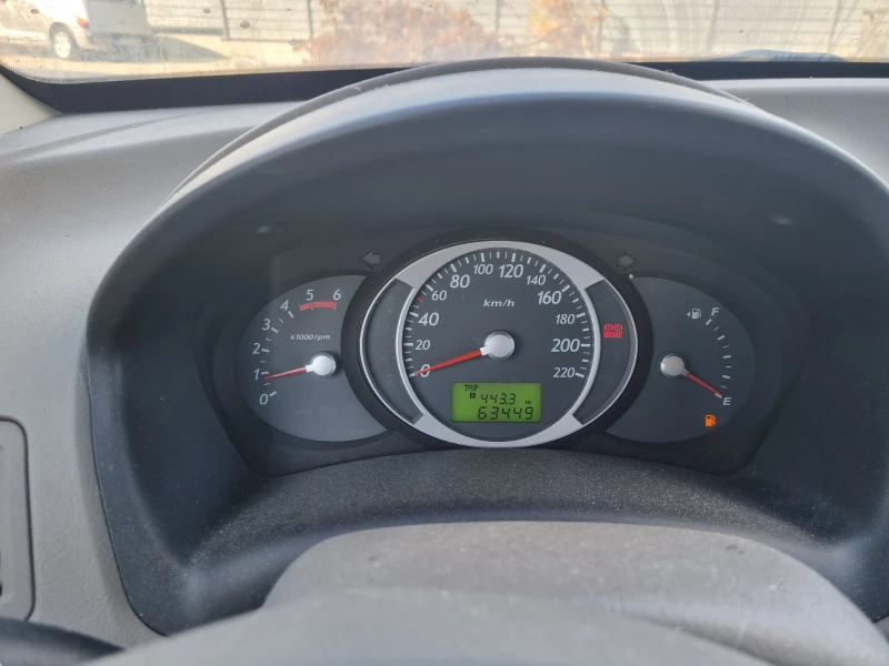 Hyundai Tucson 2.0CRDI-140ks-2008god-4x4-6skorosti, снимка 12 - Автомобили и джипове - 47062467