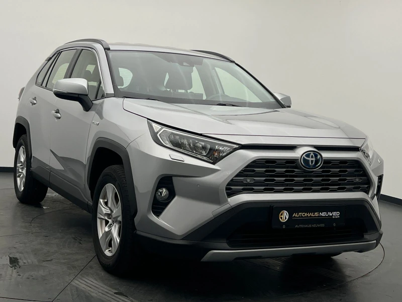 Toyota Rav4 2.5 4x4 наличен Comfort + ASSISTENZ+ CAM+ SHZ+ , снимка 2 - Автомобили и джипове - 46945186