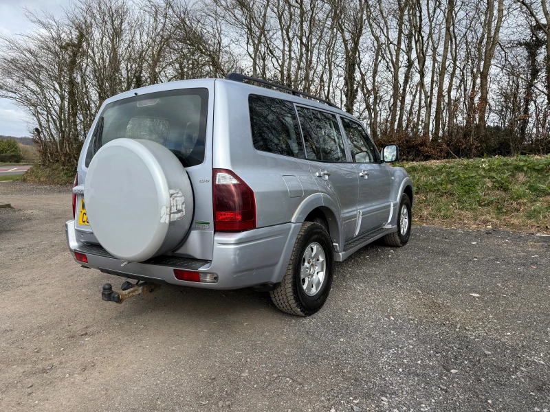 Mitsubishi Pajero, снимка 8 - Автомобили и джипове - 49455542