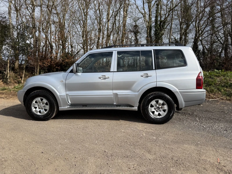 Mitsubishi Pajero, снимка 5 - Автомобили и джипове - 49455542