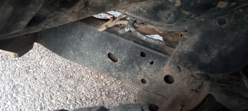 Mitsubishi L200, снимка 10 - Автомобили и джипове - 52909699