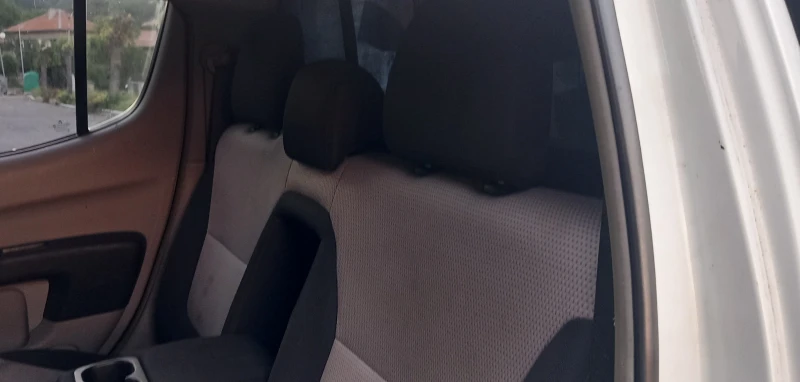 Mitsubishi L200, снимка 9 - Автомобили и джипове - 52909699