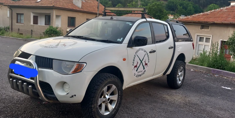 Mitsubishi L200, снимка 3 - Автомобили и джипове - 52909699