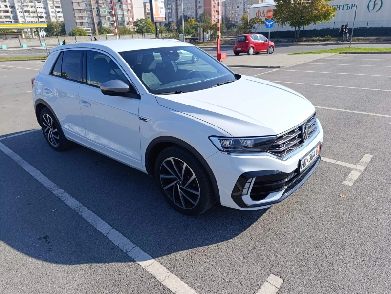 VW T-Roc R, снимка 6 - Автомобили и джипове - 52533352