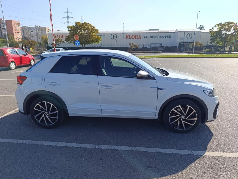 VW T-Roc R, снимка 5 - Автомобили и джипове - 52533352