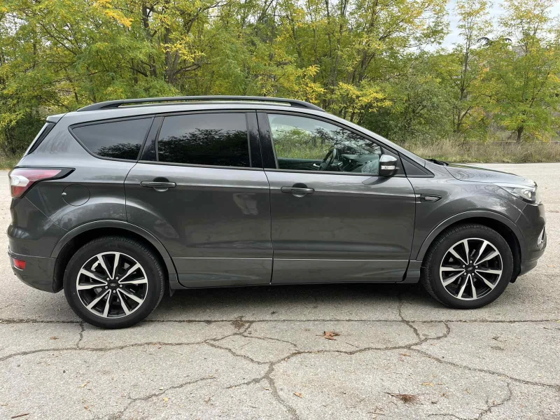 Ford Kuga st-line, 1.5 tdci, снимка 4 - Автомобили и джипове - 52187382