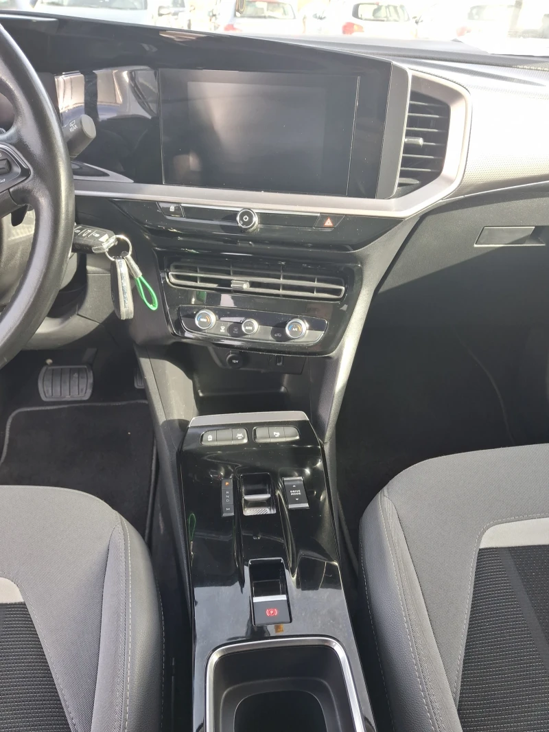 Opel Mokka Автомат Нави 1.2Турбо131к, снимка 8 - Автомобили и джипове - 52432243