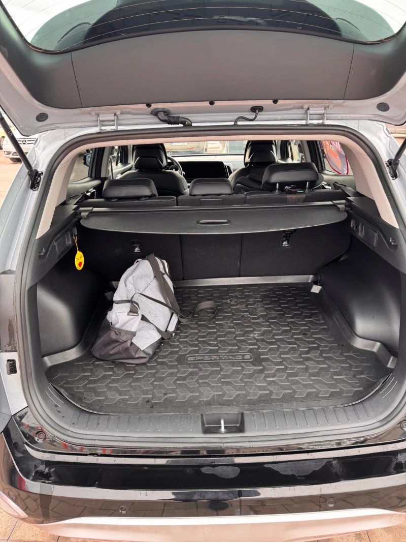Kia Sportage, снимка 16 - Автомобили и джипове - 53355390