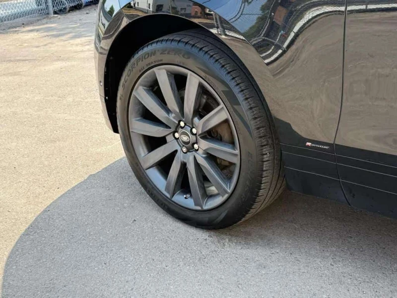 Land Rover Range Rover Velar * R Dynamic HSE NAVI| SUNROOF| BLUETOOTH * CARFAX , снимка 13 - Автомобили и джипове - 53524454