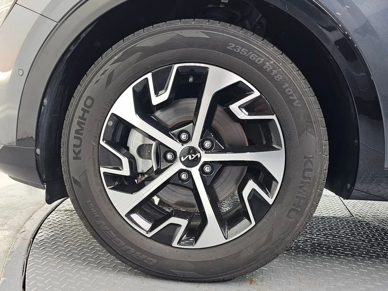 Kia Sportage 1.6 230 hp Automatic, снимка 5 - Автомобили и джипове - 55739102