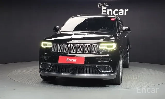 Jeep Grand cherokee 3.0 Diesel Summit, снимка 2 - Автомобили и джипове - 55929908