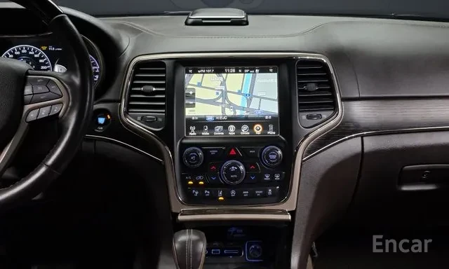 Jeep Grand cherokee 3.0 Diesel Summit, снимка 8 - Автомобили и джипове - 55929908