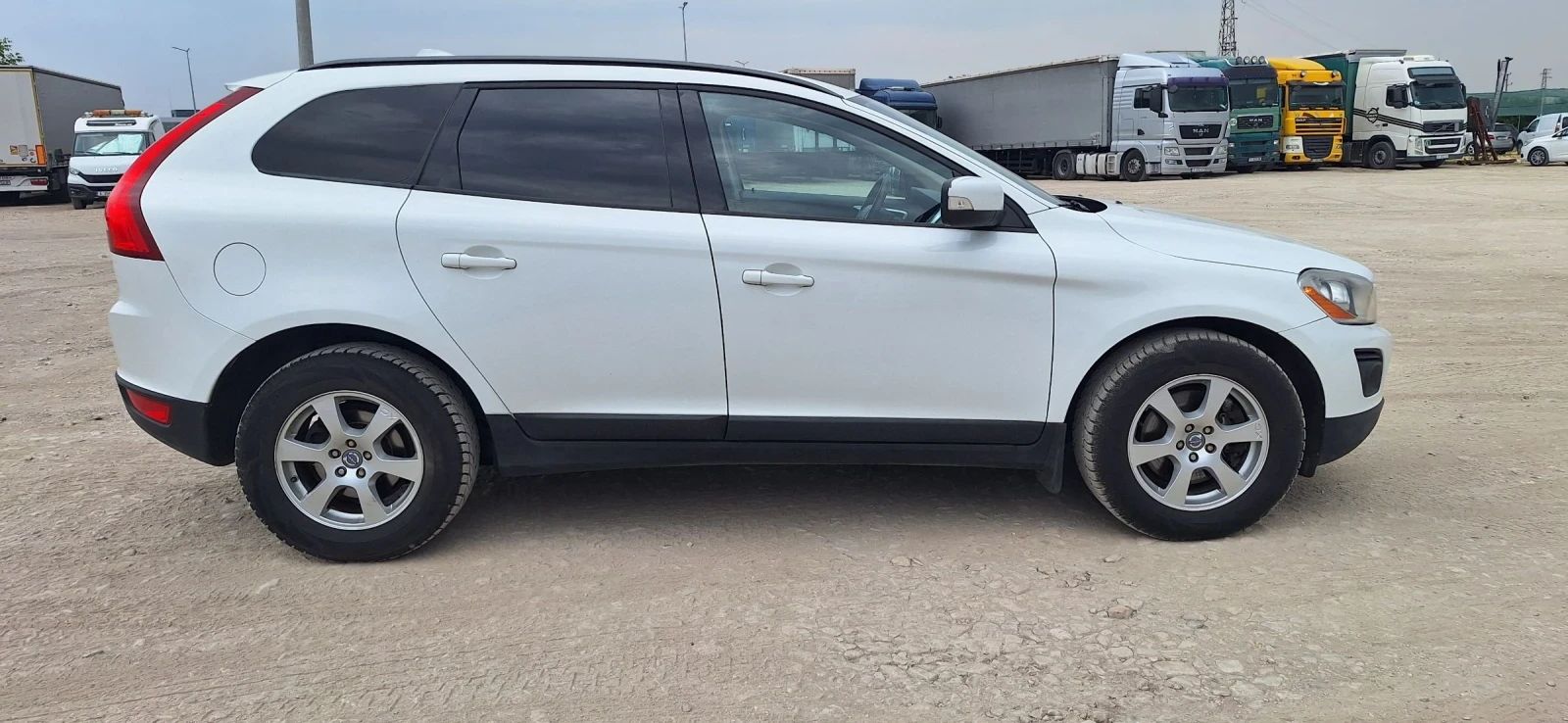 Volvo XC60 2, 4 TDI 163 k.c.4x4!! - изображение 4