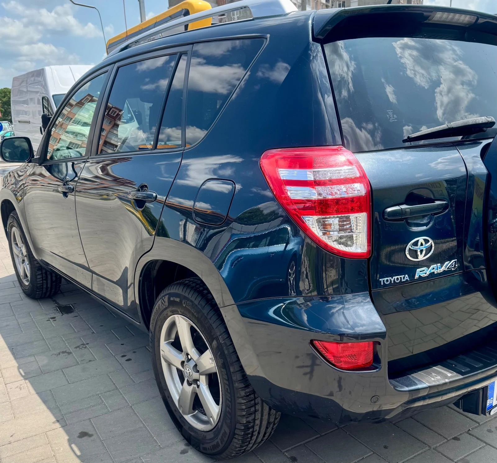 Toyota Rav4 2.2 DfD - изображение 5