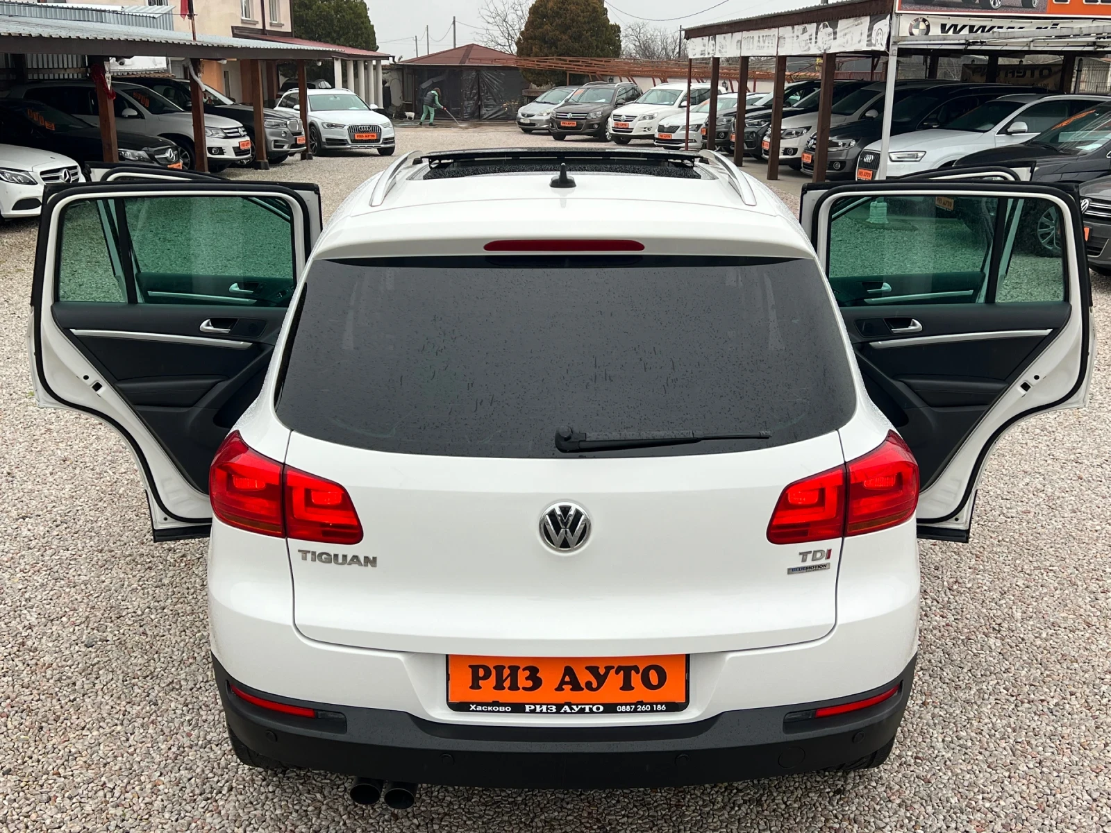 VW Tiguan 2.0TDI* PANORAMA* 6sk* MULTI VOLAN* PODGREV* NAVI | Mobile.bg � ����������� 11