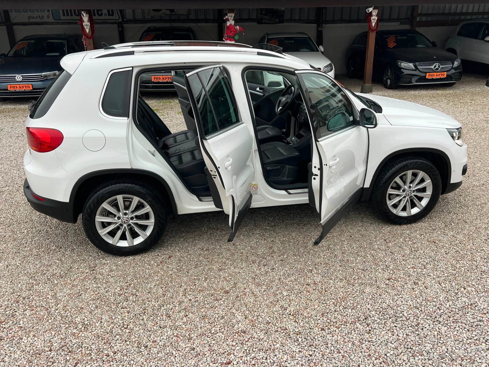 VW Tiguan 2.0TDI* PANORAMA* 6sk* MULTI VOLAN* PODGREV* NAVI | Mobile.bg � ����������� 12