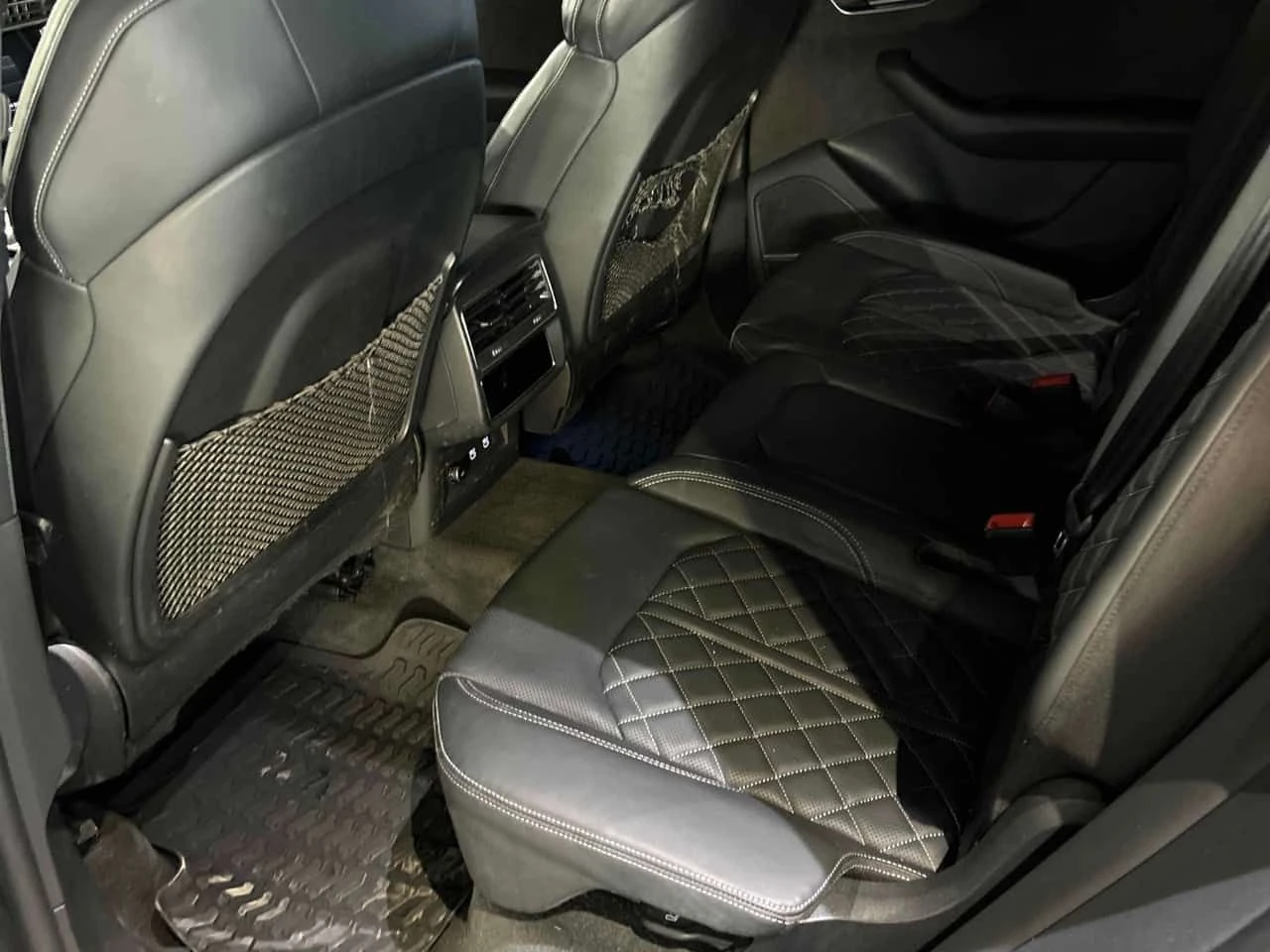 Audi SQ8 * 4.0 TFSI quattro * CARFAX * ЦЕНА ДО БГ - изображение 10