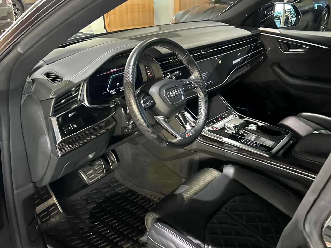 Audi SQ8 * 4.0 TFSI quattro * CARFAX * ЦЕНА ДО БГ - изображение 5