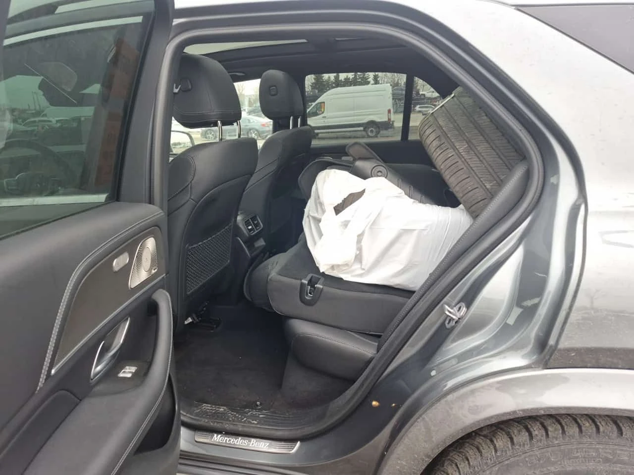 Mercedes-Benz GLE 450 BURMESTER| ОБДУХВАНЕ| PANORAMA| 2 КЛЮЧА| HUD| 360, снимка 11 - Автомобили и джипове - 54077174