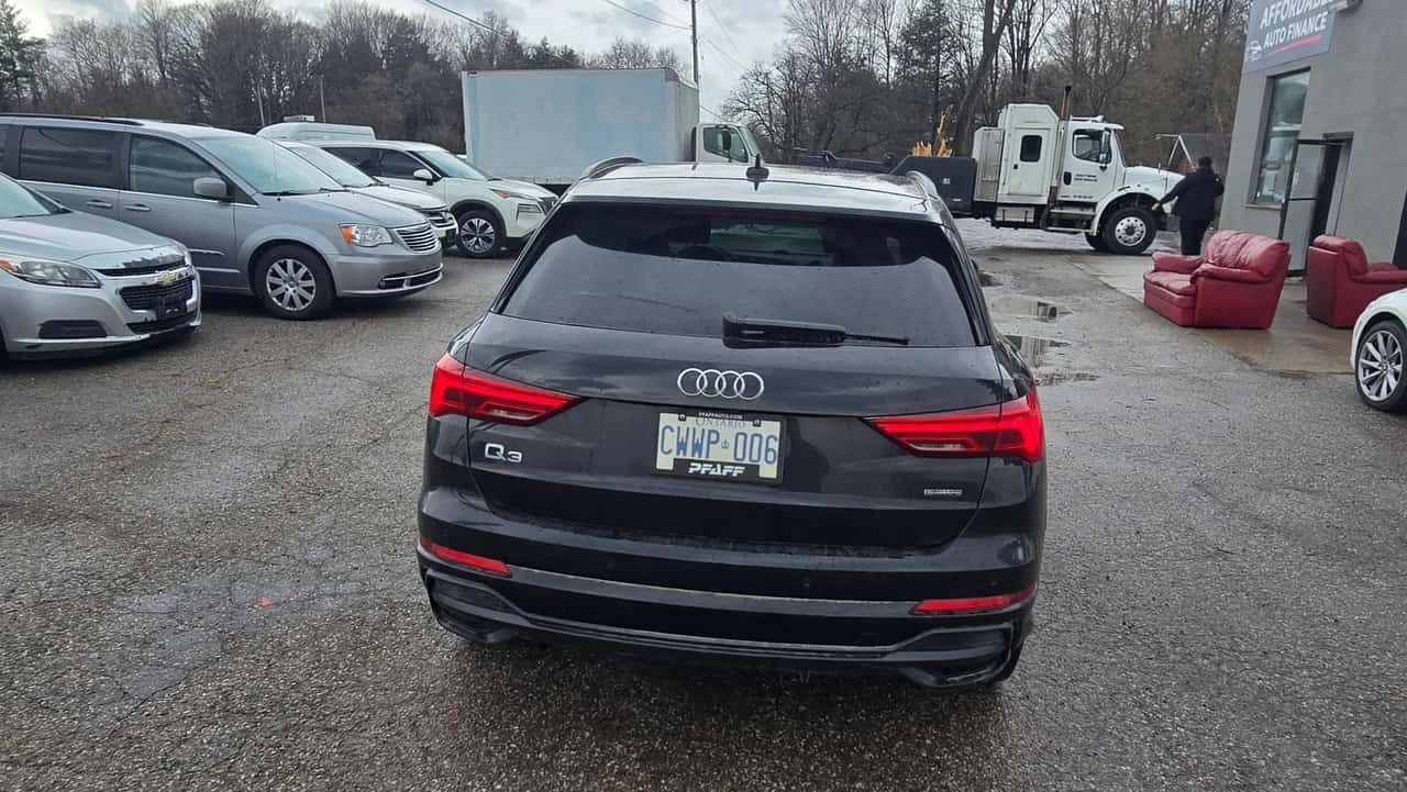 Audi Q3 * Progressiv * S-LINE* ПАНОРАМА* ПОДГРЕВ* , снимка 6 - Автомобили и джипове - 54224616