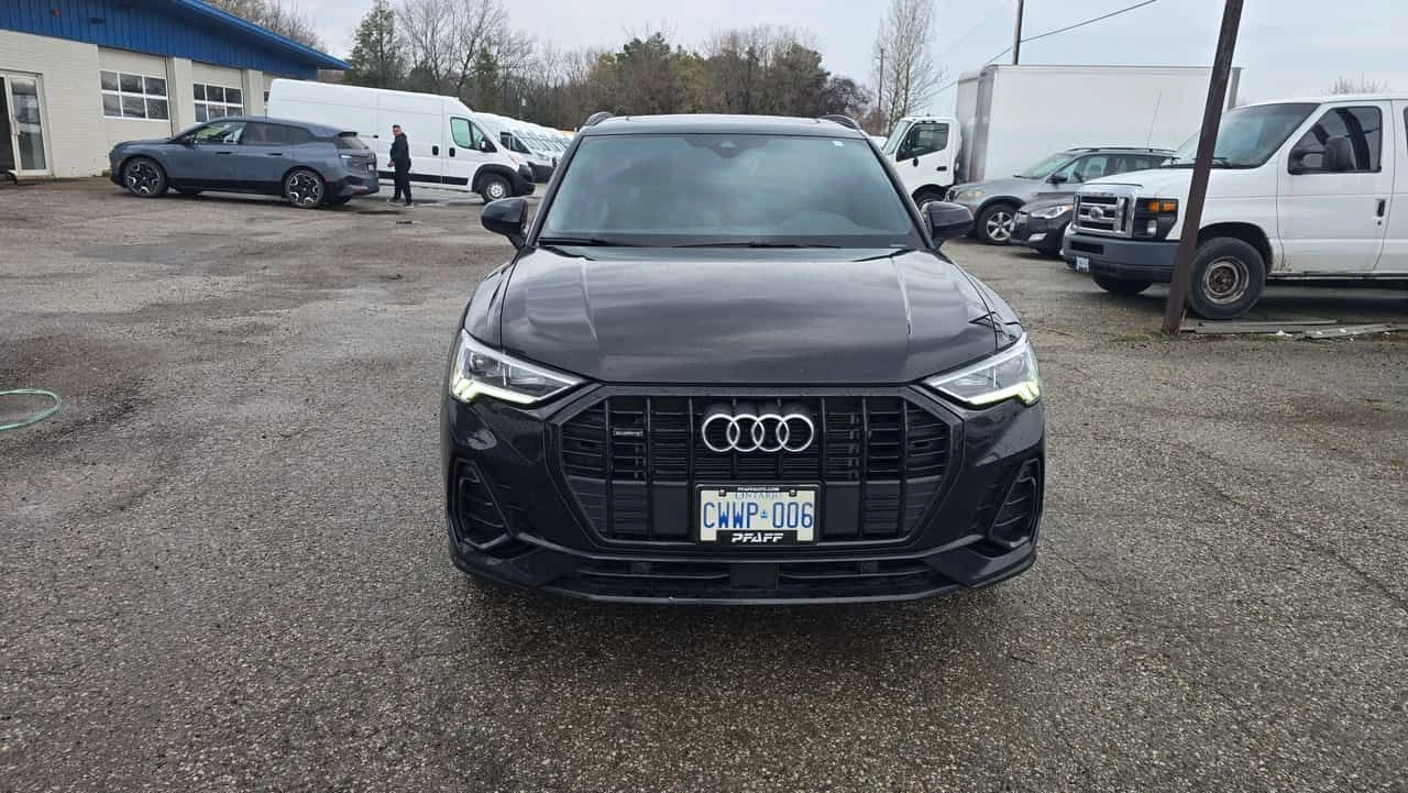 Audi Q3 * Progressiv * S-LINE* ПАНОРАМА* ПОДГРЕВ* , снимка 2 - Автомобили и джипове - 54224616