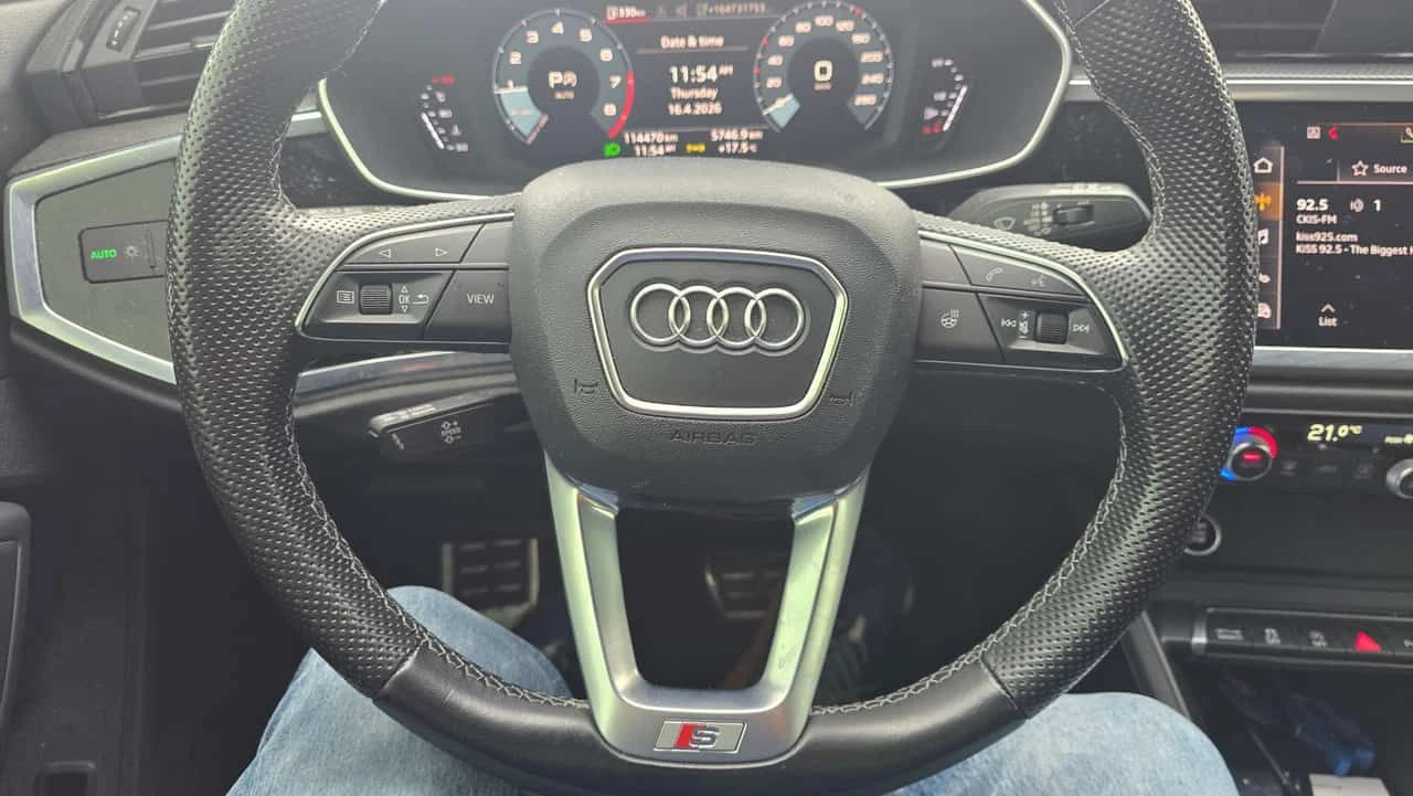 Audi Q3 * Progressiv * S-LINE* ПАНОРАМА* ПОДГРЕВ* , снимка 11 - Автомобили и джипове - 54224616