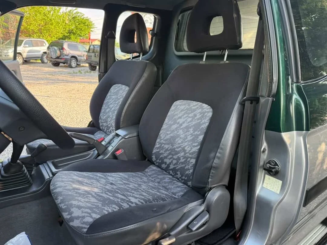 Mitsubishi L200 2, 5 TDI/99 k/КЛИМА, снимка 11 - Автомобили и джипове - 54495825