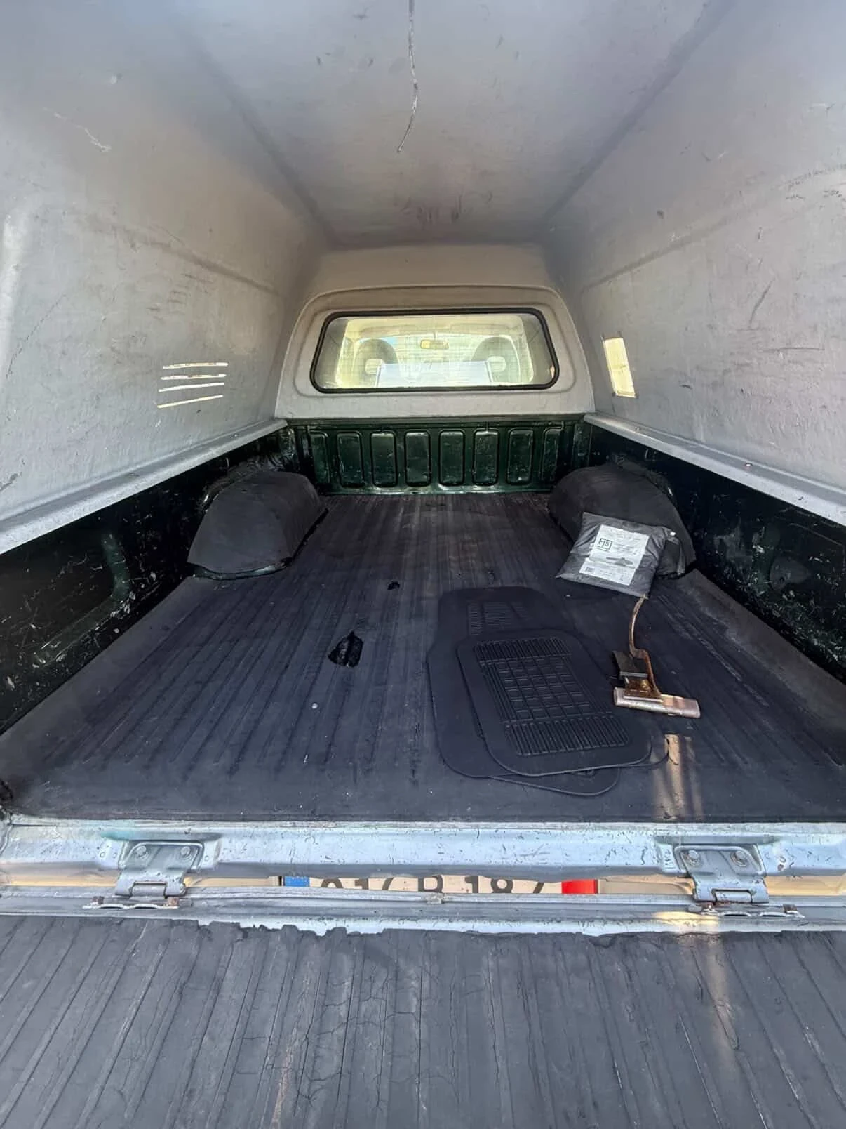 Mitsubishi L200 2, 5 TDI/99 k/КЛИМА, снимка 10 - Автомобили и джипове - 54495825