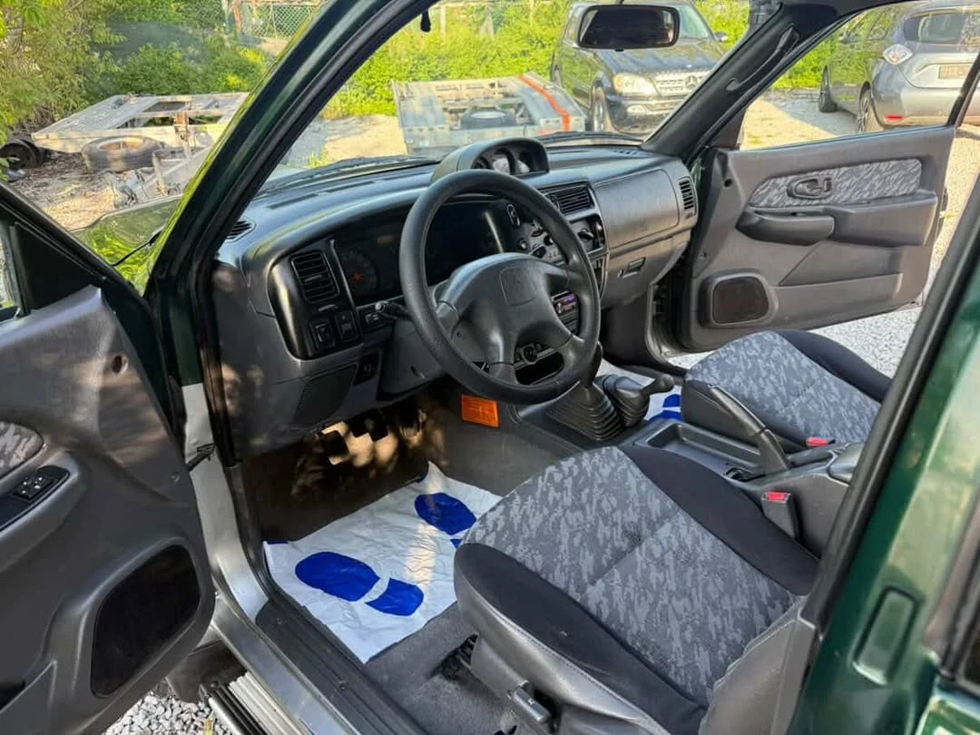 Mitsubishi L200 2, 5 TDI/99 k/КЛИМА, снимка 6 - Автомобили и джипове - 54495825