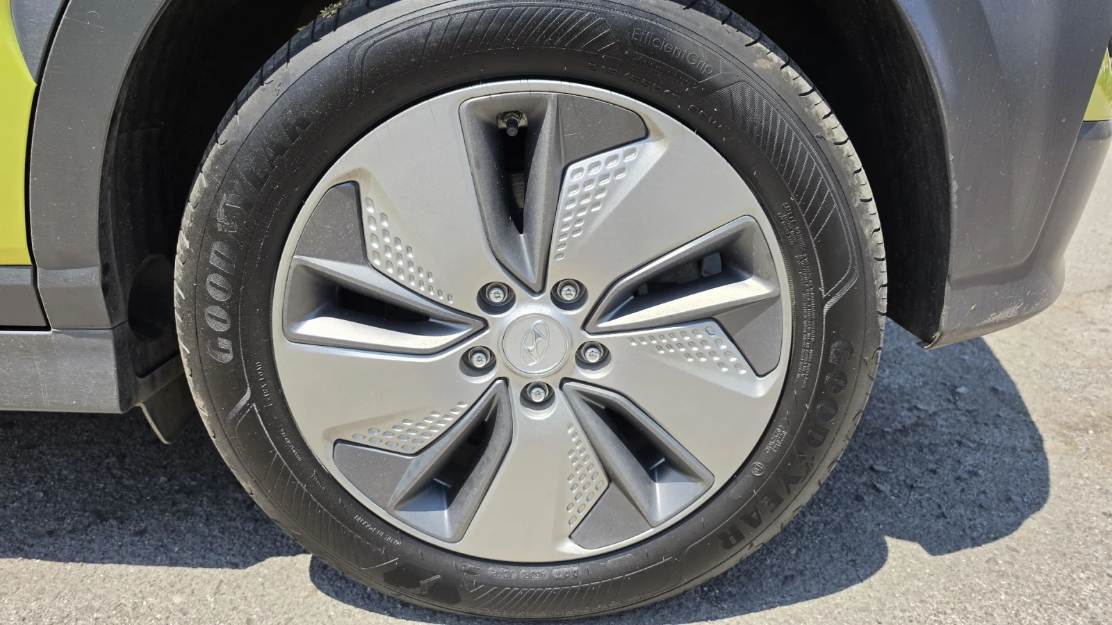 Hyundai Kona Всички екстри 80282км, снимка 8 - Автомобили и джипове - 55034610
