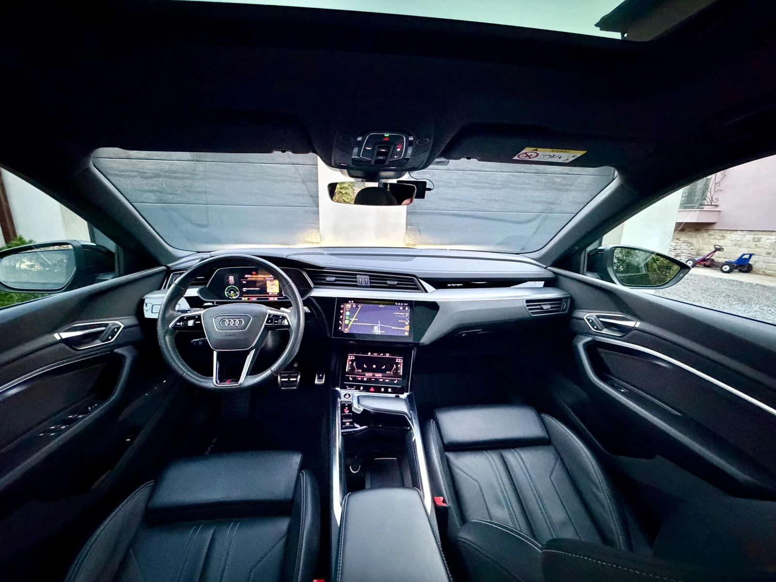 Audi Q8 e-tron 55 quattro S line, снимка 13 - Автомобили и джипове - 55993787
