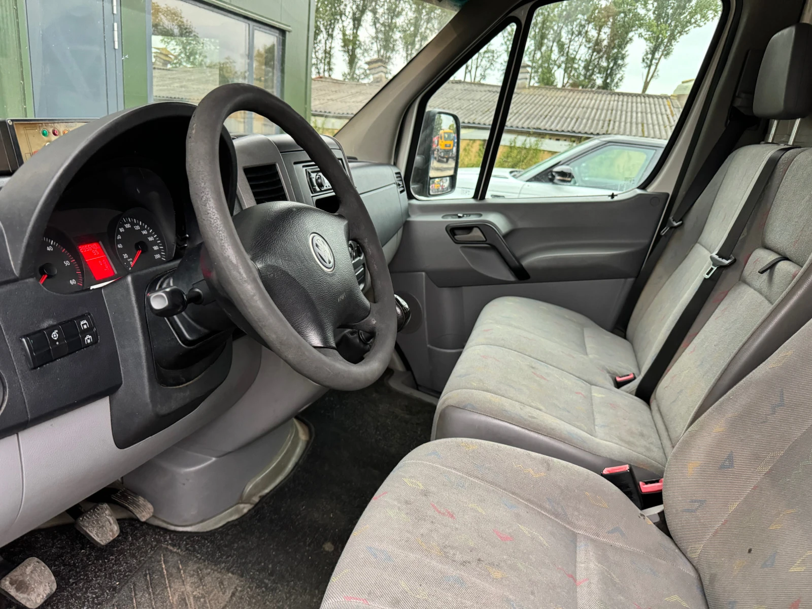 VW Crafter  11 2.5TD?  | Mobile.bg   11