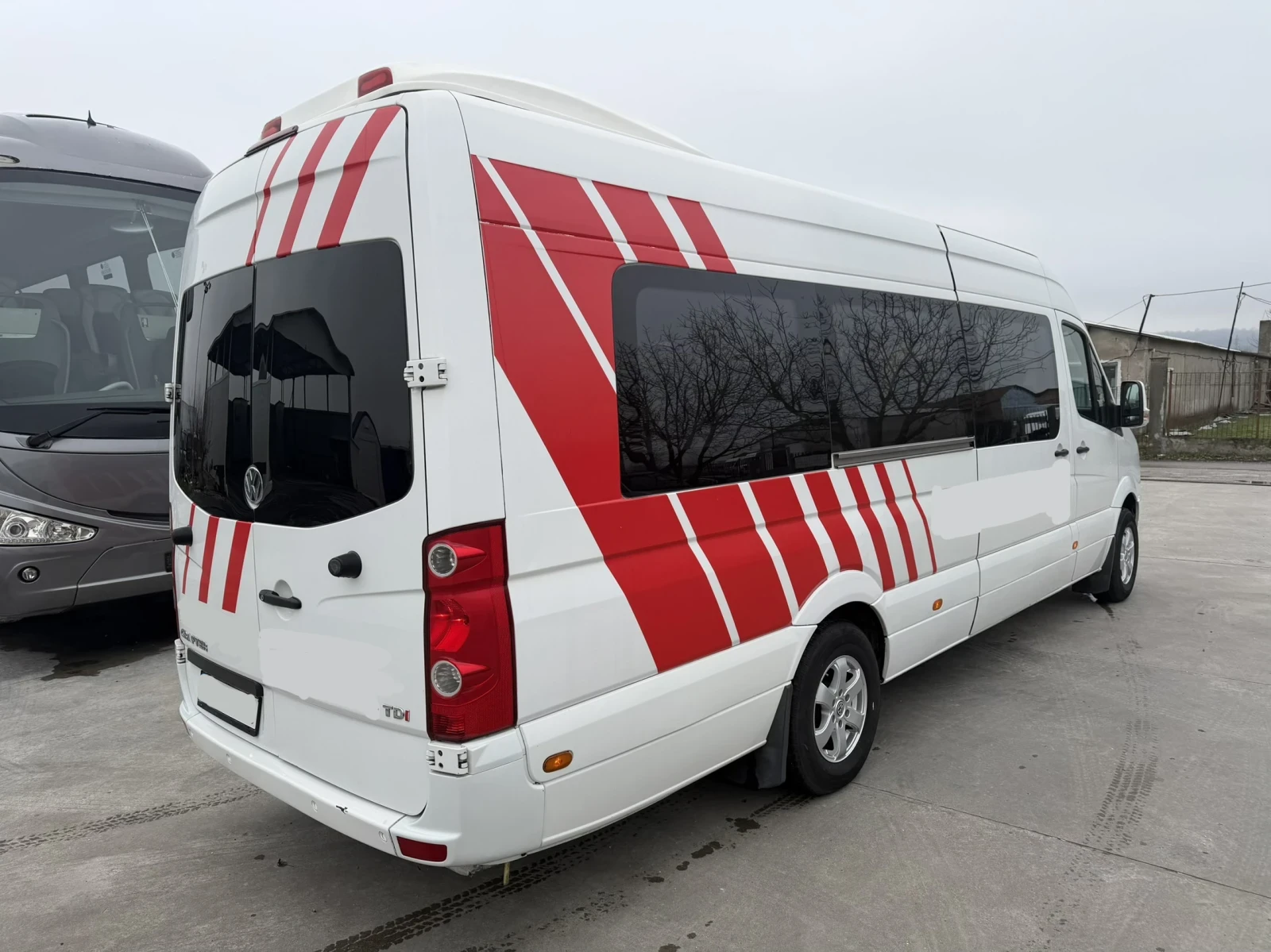 VW Crafter 23места евро6, снимка 4 - Бусове и автобуси - 55939517