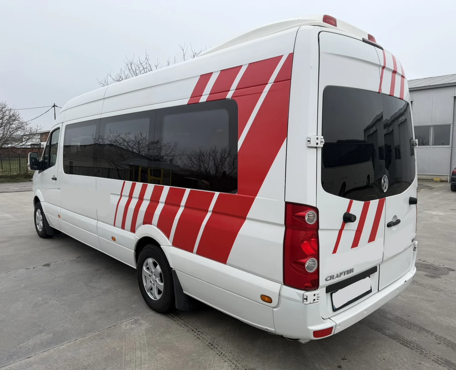 VW Crafter 23места евро6, снимка 3 - Бусове и автобуси - 55939517
