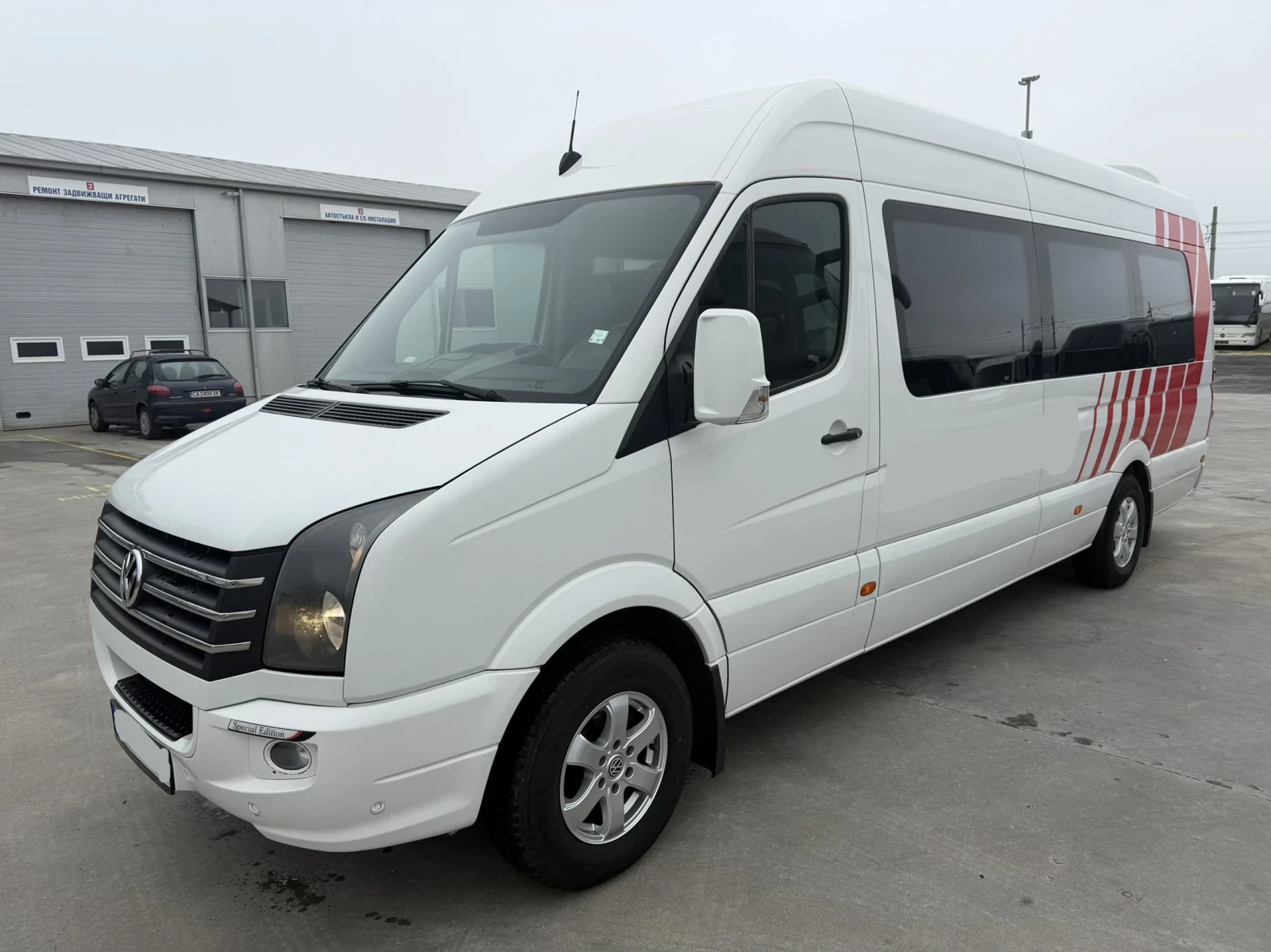 VW Crafter 23места евро6, снимка 2 - Бусове и автобуси - 55939517
