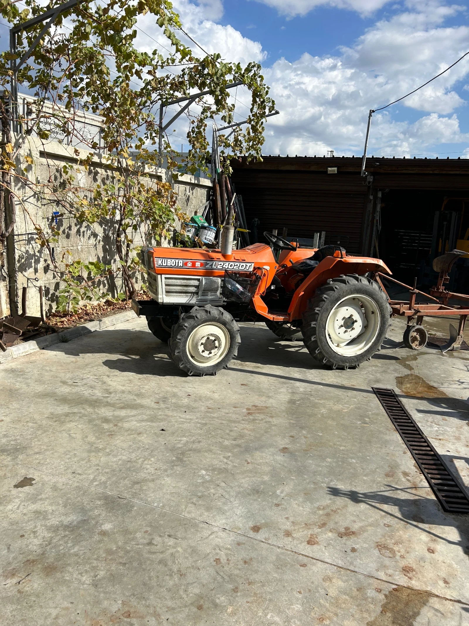 Трактор Kubota