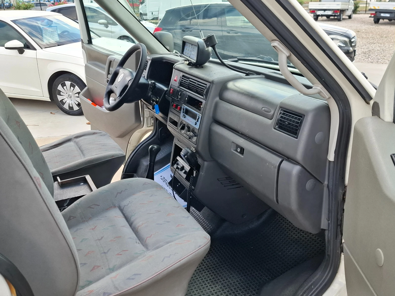 Кемпер VW Transporter 2.5TDI/Климатик, снимка 8 - Каравани и кемпери - 55145286