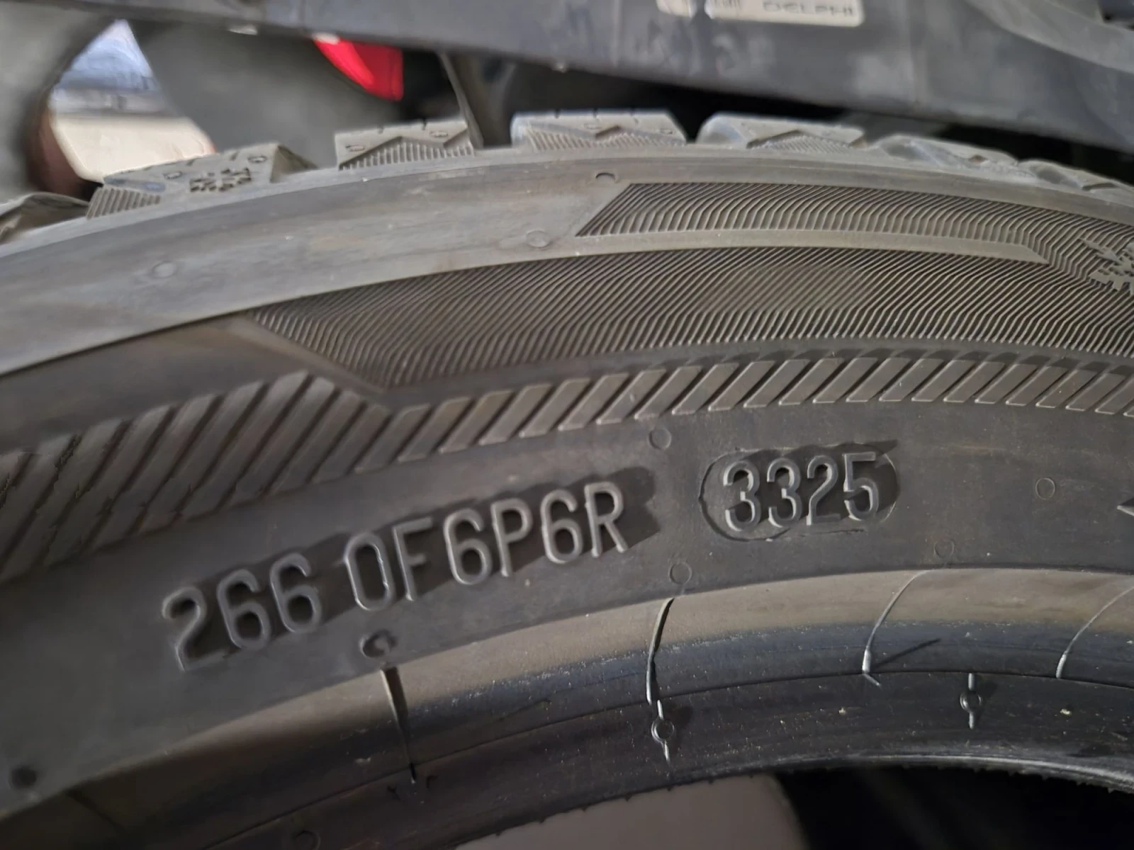 Гуми Зимни 215/50R17, снимка 3 - Гуми и джанти - 55746089