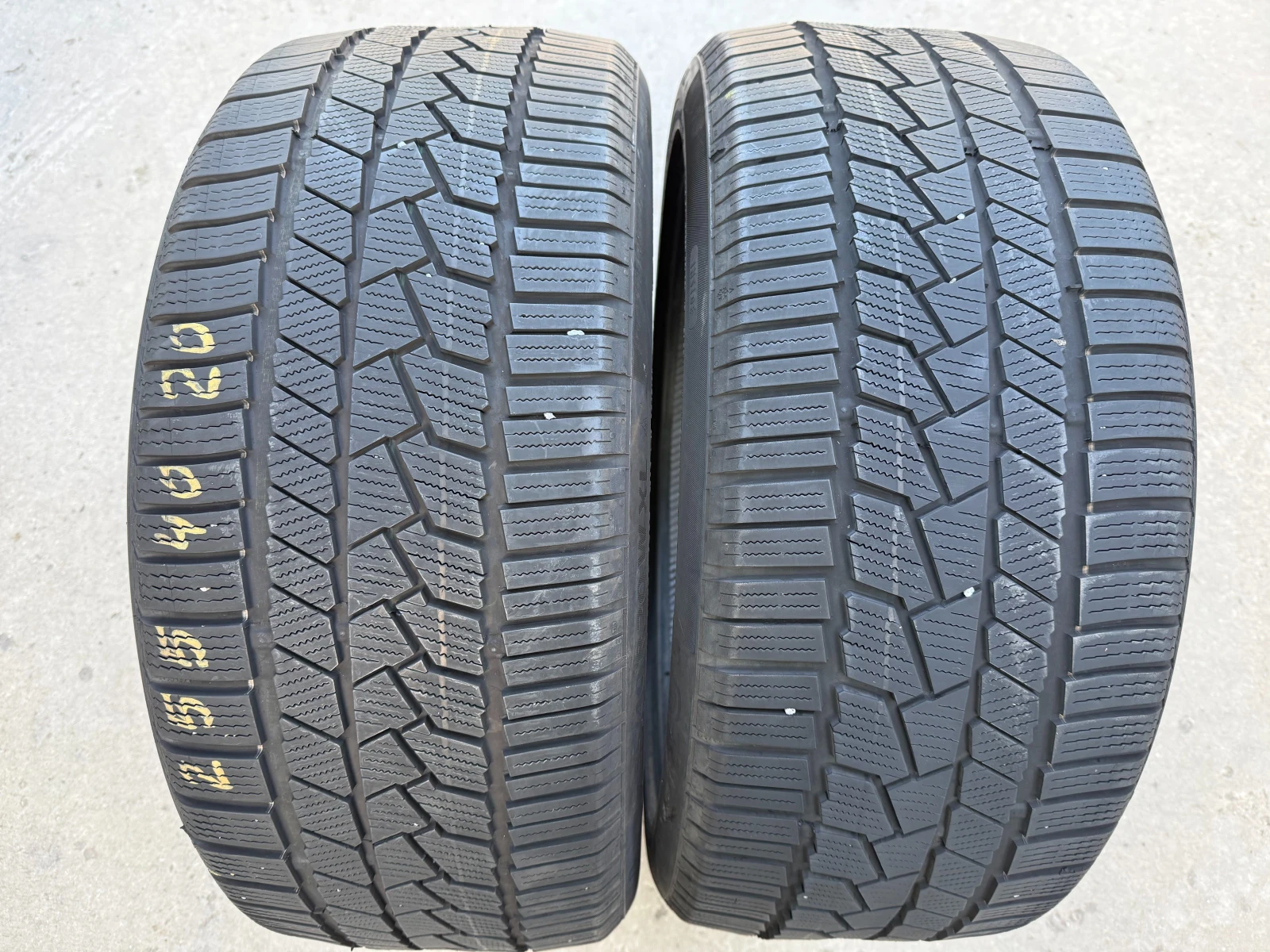 Гуми Зимни 255/40R20