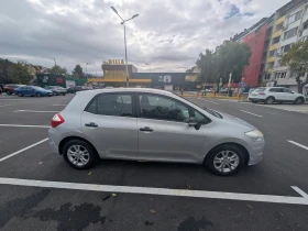 Toyota Auris, снимка 2