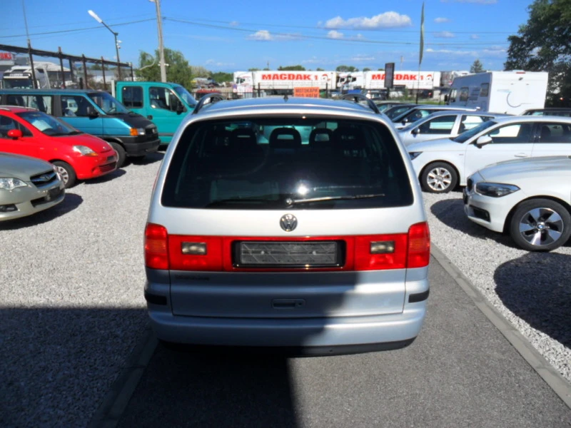 VW Sharan 2.8i AVTOMAT, снимка 4 - Автомобили и джипове - 45696009