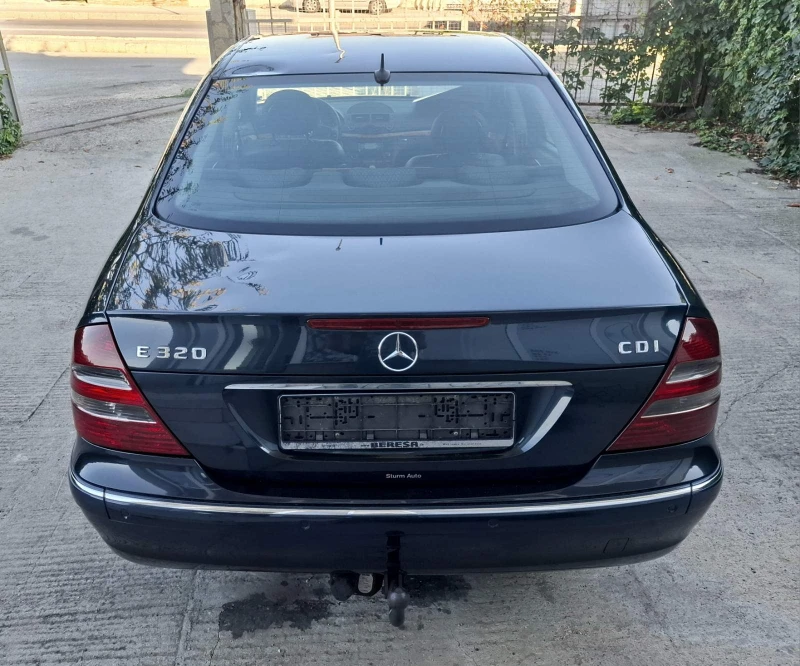 Mercedes-Benz E 320 Elegans , снимка 10 - Автомобили и джипове - 47369587