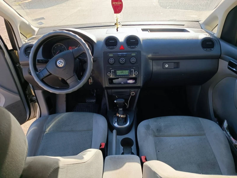 VW Caddy 1.9 tdi , снимка 9 - Автомобили и джипове - 47462253