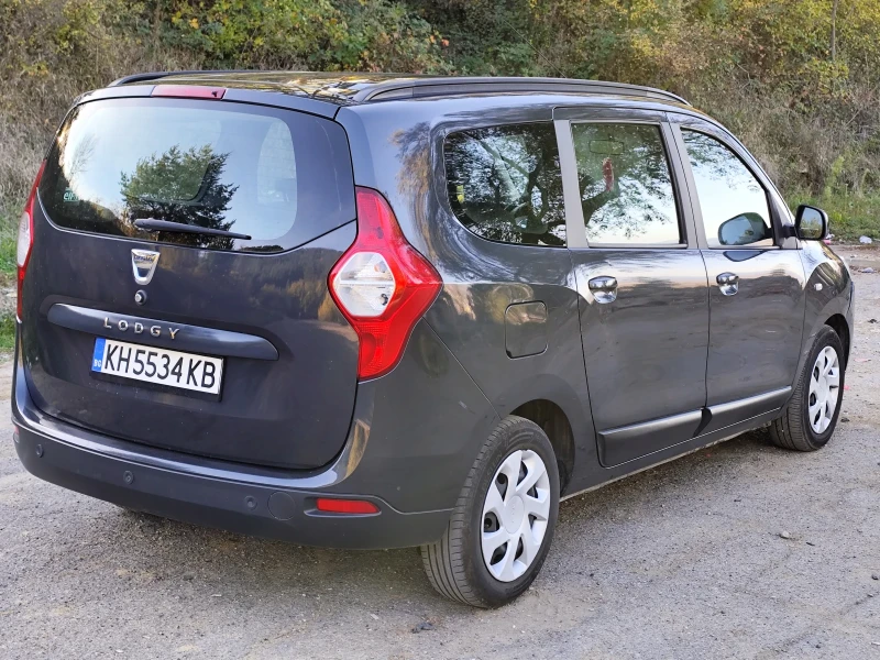 Dacia Lodgy 1.2i EVRO5C 7места, снимка 3 - Автомобили и джипове - 47693981