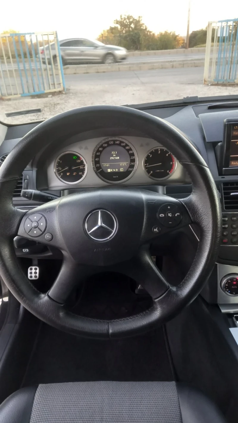 Mercedes-Benz C 200, снимка 9 - Автомобили и джипове - 47718396